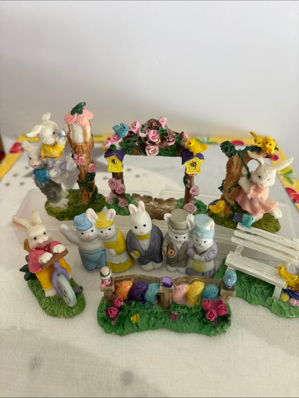 Decorative Pastel Bunny Garden Figurine Set - White, Pink, Blue, Yellow 9pcs